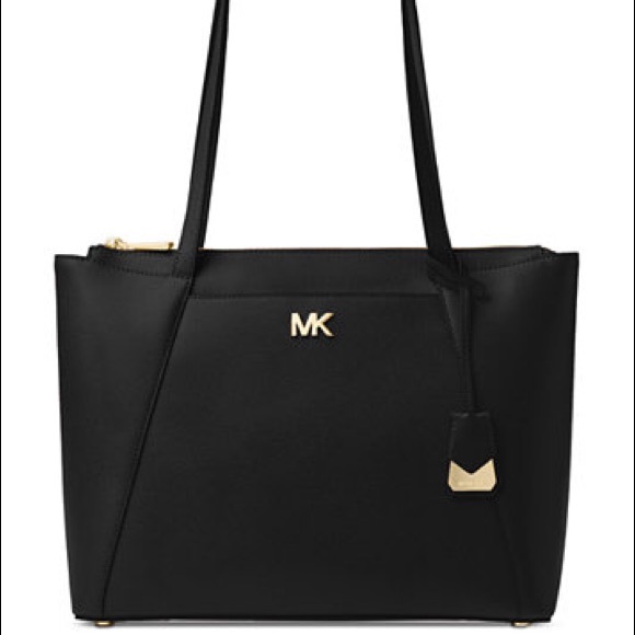 Michael Kors Handbags - 💞👜Michael kors Classic all leather tote👜💞